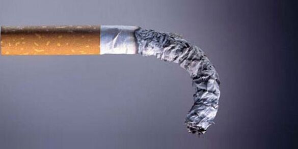 Fumar cigarros provoca o desenvolvemento da impotencia nos homes